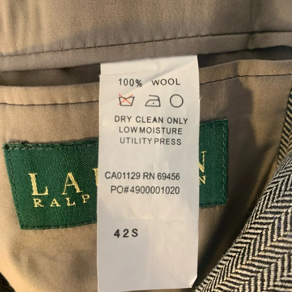 Lauren Ralph Lauren Two Button Grey Sports Coat Men’s Size 42S